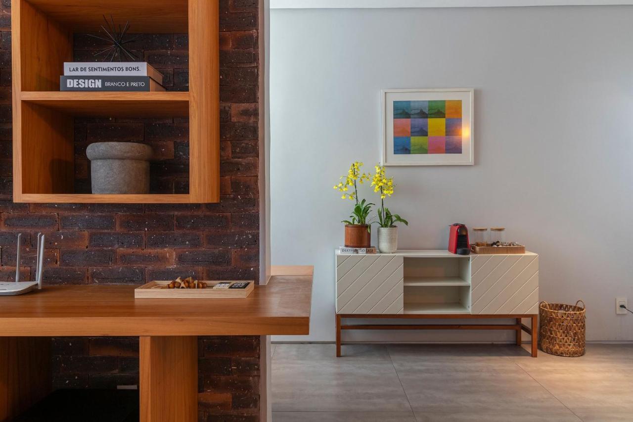 Apartamento Apto. Espacoso Com Workspace -por Casape *